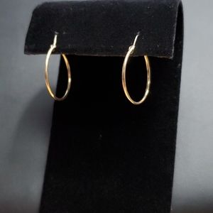 14k Gold pierced hoop earring